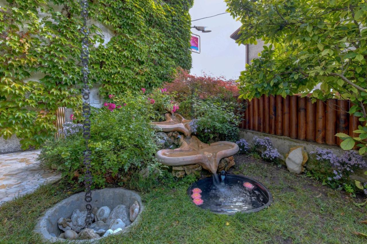 Casa Vacanze Regina Del Lago Tremosine ภายนอก รูปภาพ