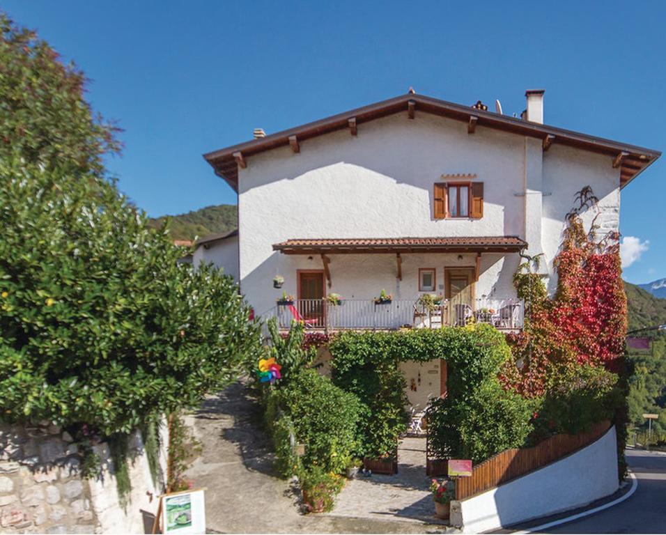 Casa Vacanze Regina Del Lago Tremosine ภายนอก รูปภาพ