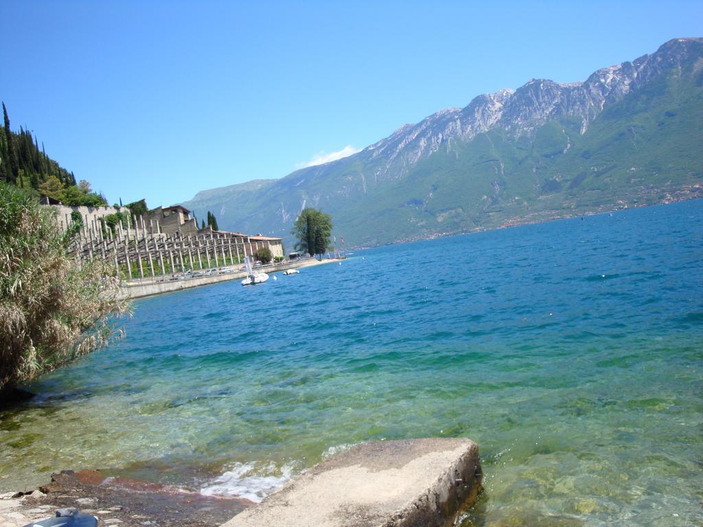 Casa Vacanze Regina Del Lago Tremosine ภายนอก รูปภาพ